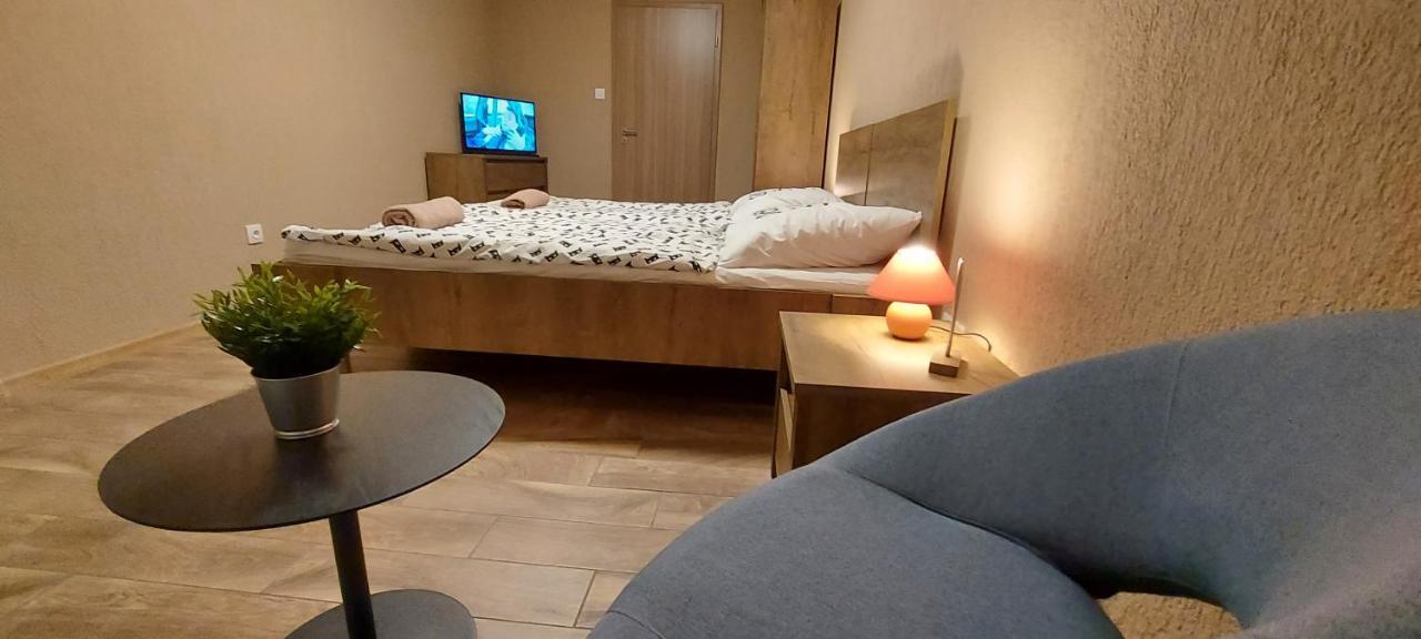 فندق Park 84 Vendeghaz فيتْشيش المظهر الخارجي الصورة